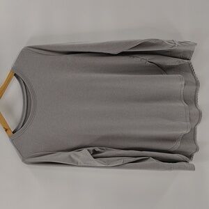 Layer 8 Pullover Athletic Shirt Size Large Gray